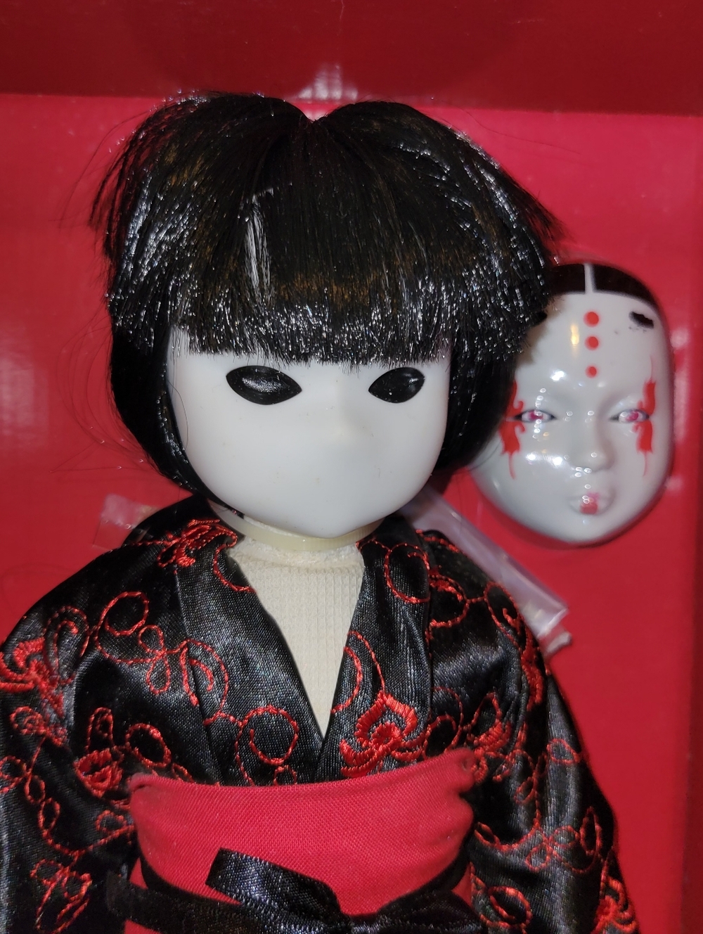 ​Vtg 2005 Little Apple Dolls IRAE Series 2 NRFB Rare Goth Art Doll - Picture 3 of 8